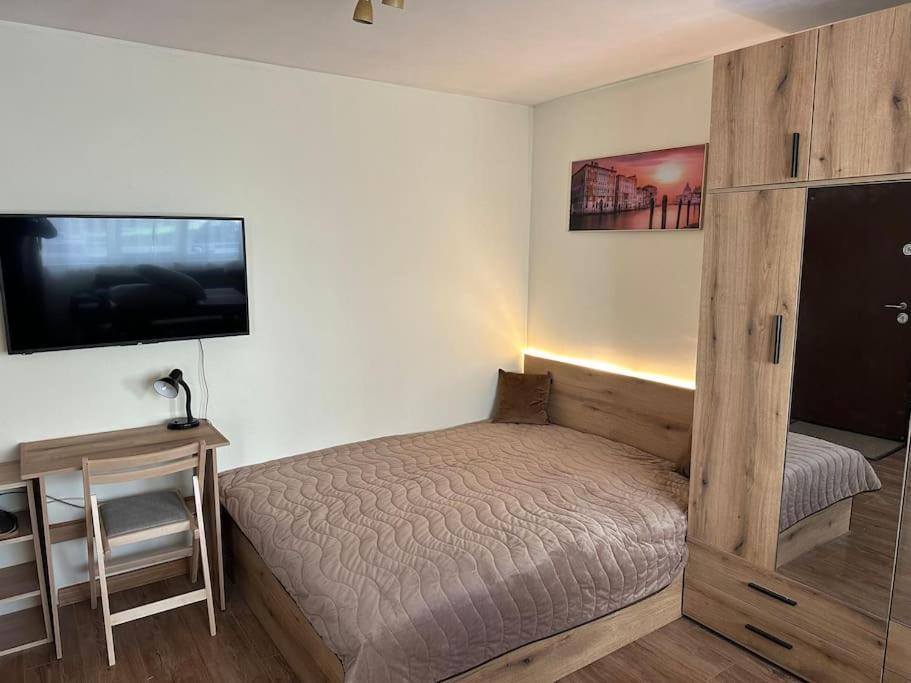 Green Park Apartment - Brand New Studio! Ruse Exterior foto